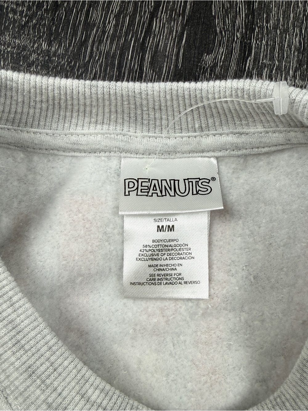 Peanuts Characters Gray Double Sided Sweatshirt Women’s Size M NWT - Picture 7 of 9